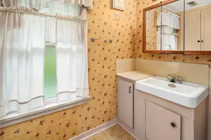 23203 Upper Dorre Don Way SE, Maple Valley, WA 98038 - Photo 16