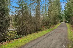 23203 Upper Dorre Don Way SE, Maple Valley, WA 98038 - Photo 34