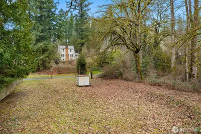 23203 Upper Dorre Don Way SE, Maple Valley, WA 98038 - Photo 32