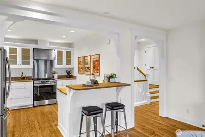 1810 NE 73rd Avenue NE, Medina, WA 98039 - Photo 14