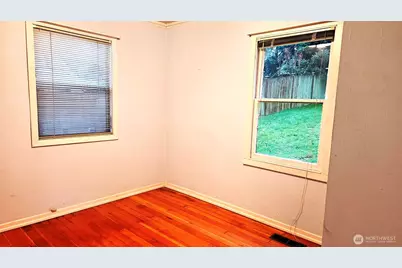 17017 10th Avenue NE, Shoreline, WA 98155 - Photo 8