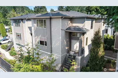 553 SE Andrews Street #B, Issaquah, WA 98027 - Photo 1