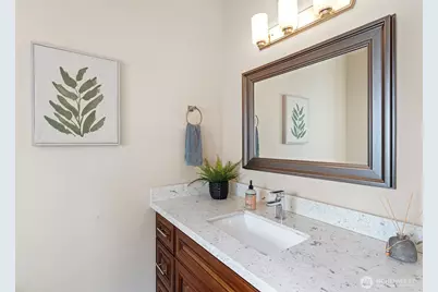 553 SE Andrews Street #B, Issaquah, WA 98027 - Photo 16