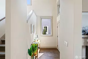 553 SE Andrews St, Issaquah, WA 98027 - Photo 4