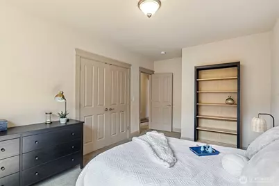 553 SE Andrews Street #B, Issaquah, WA 98027 - Photo 24