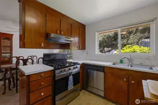 6201 47th Ave S, Seattle, WA 98118 - Photo 12