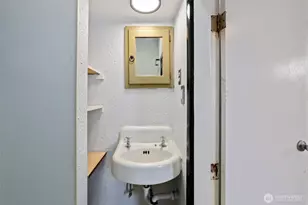 709 S M St, Tacoma, WA 98405 - Photo 12