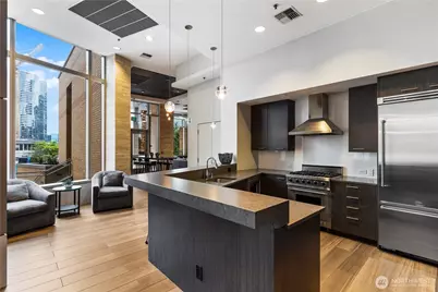 10650 NE 9th Place #2427, Bellevue, WA 98004 - Photo 30