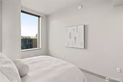 10650 NE 9th Place #2427, Bellevue, WA 98004 - Photo 20