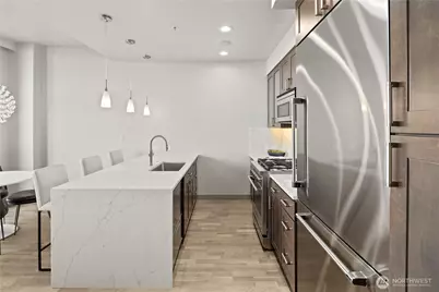 10650 NE 9th Place #2427, Bellevue, WA 98004 - Photo 14