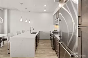 10650 NE 9th Pl, Bellevue, WA 98004 - Photo 14