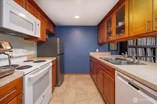 11532 15th Ave NE, Seattle, WA 98125 - Photo 8