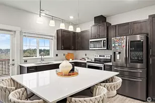 1621 Seattle Hill Rd, Bothell, WA 98012 - Photo 4