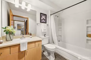 412 11th Ave, Seattle, WA 98122 - Photo 20