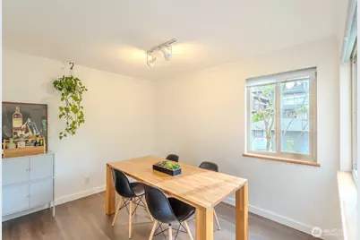 732 11th Avenue E #302, Seattle, WA 98102 - Photo 10