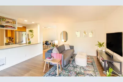 732 11th Avenue E #302, Seattle, WA 98102 - Photo 8