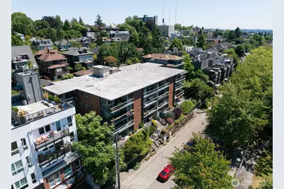 732 11th Avenue E #302, Seattle, WA 98102 - Photo 28