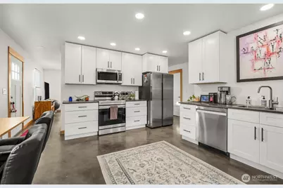 2300 Kelso Drive, Kelso, WA 98626 - Photo 4