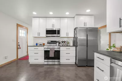 2300 Kelso Drive, Kelso, WA 98626 - Photo 6