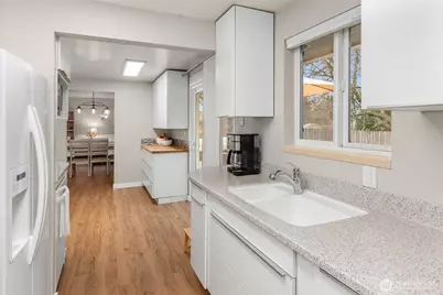 4726 S Victor Street, Seattle, WA 98178 - Photo 6