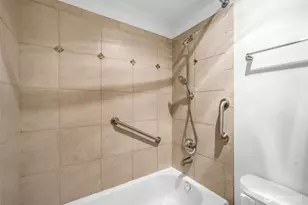 300 N 130th St, Seattle, WA 98133 - Photo 16