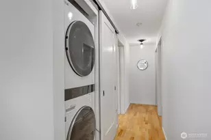 500 Aloha St, Seattle, WA 98109 - Photo 36