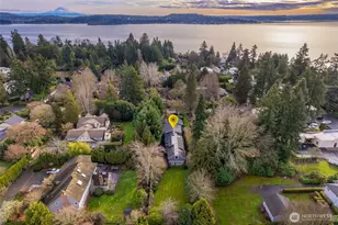 7626 NE 8th St, Medina, WA 98039 - Photo 38