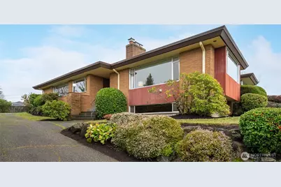 2324 E 17th Street, Bremerton, WA 98310 - Photo 2