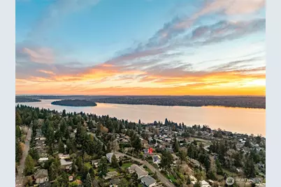 2707 70th Avenue SE, Mercer Island, WA 98040 - Photo 8