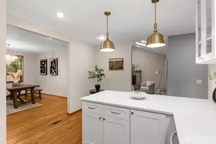 18557 W Lake Desire Dr SE, Renton, WA 98058 - Photo 10