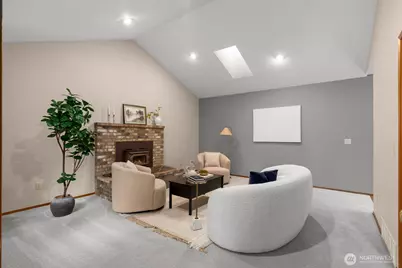 18557 W Lake Desire Drive SE, Renton, WA 98058 - Photo 16