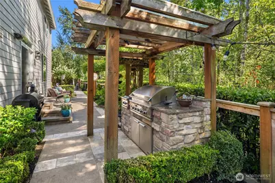 1111 272nd Place SE, Sammamish, WA 98075 - Photo 32