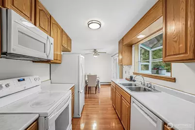 15306 25th Avenue E, Tacoma, WA 98445 - Photo 12