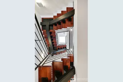 209 12th Ave E, Seattle, WA 98102 - Photo 8