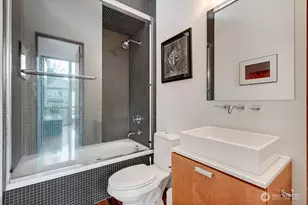 209 12th Ave E, Seattle, WA 98102 - Photo 26