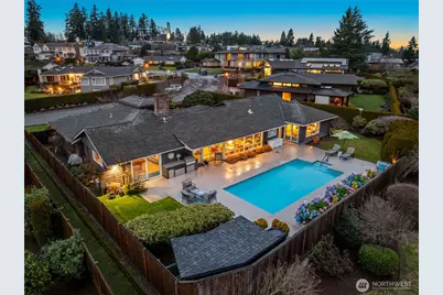 9829 Hilltop Road, Bellevue, WA 98004 - Photo 34