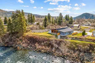 34 Steelhead Ln, Dryden, WA 98821 - Photo 2