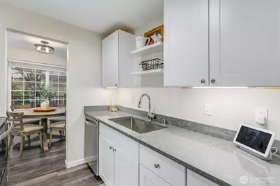 7821 196th Street SW #B, Edmonds, WA 98026 - Photo 12