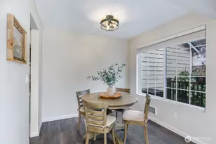 7821 196th St SW, Edmonds, WA 98026 - Photo 10