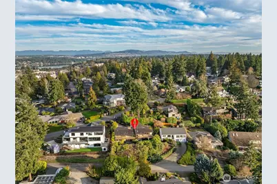 2707 70th Avenue SE, Mercer Island, WA 98040 - Photo 4