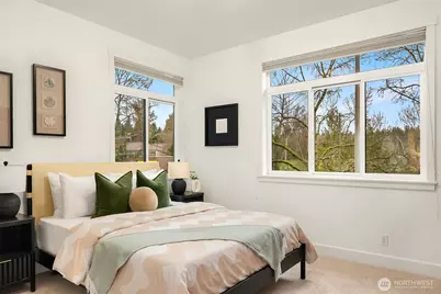 10702 35th Avenue NE, Seattle, WA 98125 - Photo 20