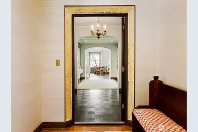 1223 Spring Street #300, Seattle, WA 98104 - Photo 2