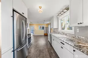 1411 5th St, Anacortes, WA 98221 - Photo 8