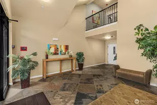 6800 132nd Pl SE, Newcastle, WA 98059 - Photo 4