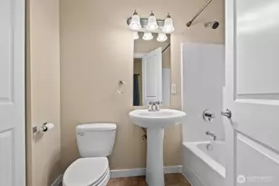 12039 35th Ave NE, Seattle, WA 98125 - Photo 16