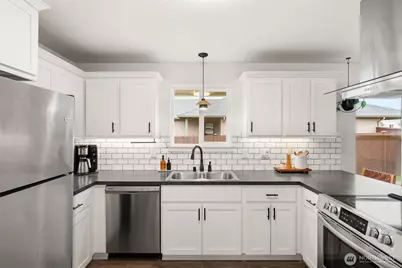 412 Herren Avenue, Winlock, WA 98596 - Photo 10