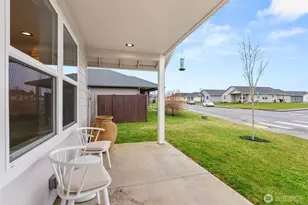 412 Herren Ave, Winlock, WA 98596 - Photo 2