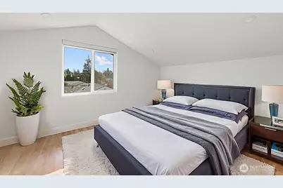 11738 Phinney Avenue N #A, Seattle, WA 98133 - Photo 26