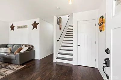 628 Roberts Street, Monroe, WA 98272 - Photo 2