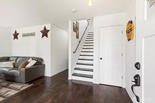 628 Roberts St, Monroe, WA 98272 - Photo 2